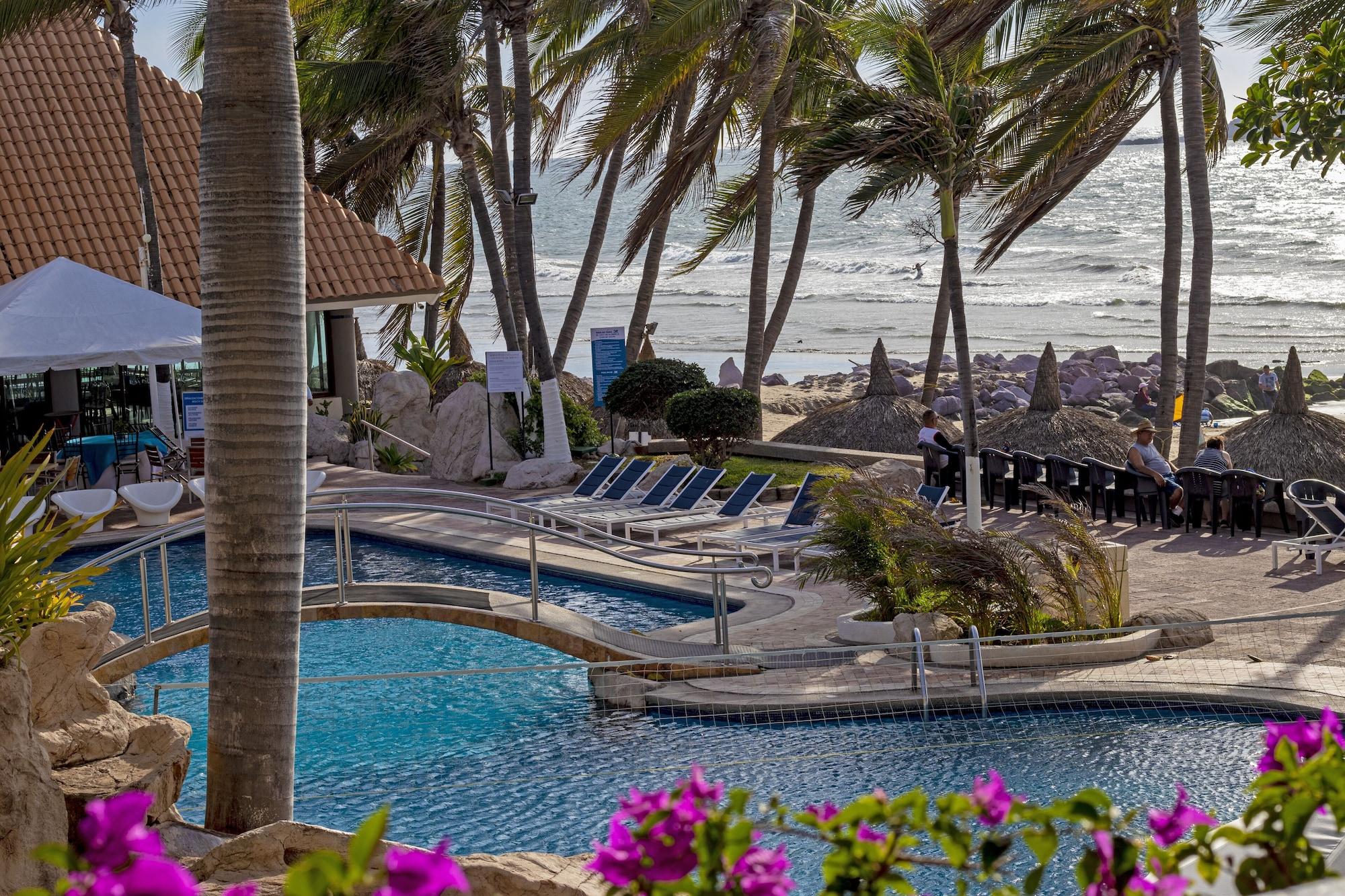 Luna Palace Mazatlán Exterior foto